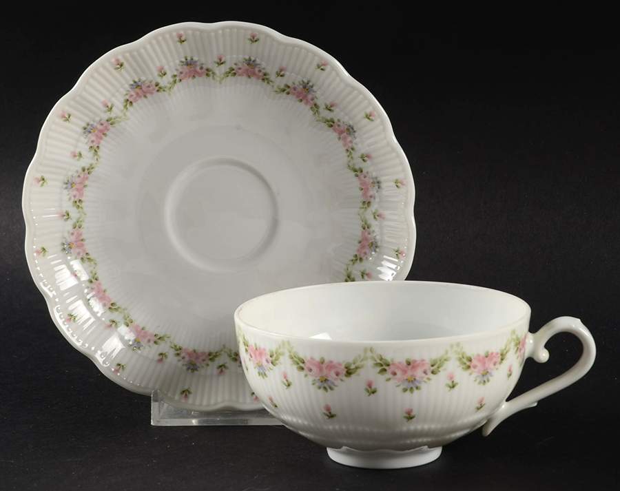 Marseille Flat Cup & Saucer Set by Kaiser-1