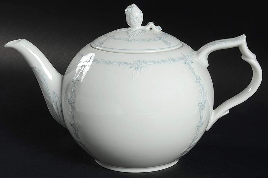 Midinette Teapot & Lid by Kaiser-1