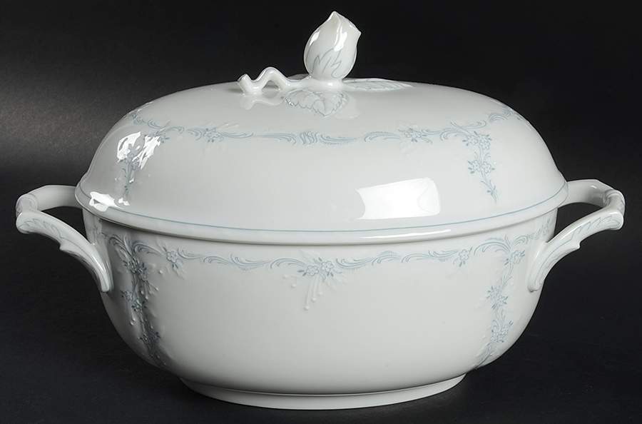 Midinette Oval Covered Vegetable by Kaiser-1