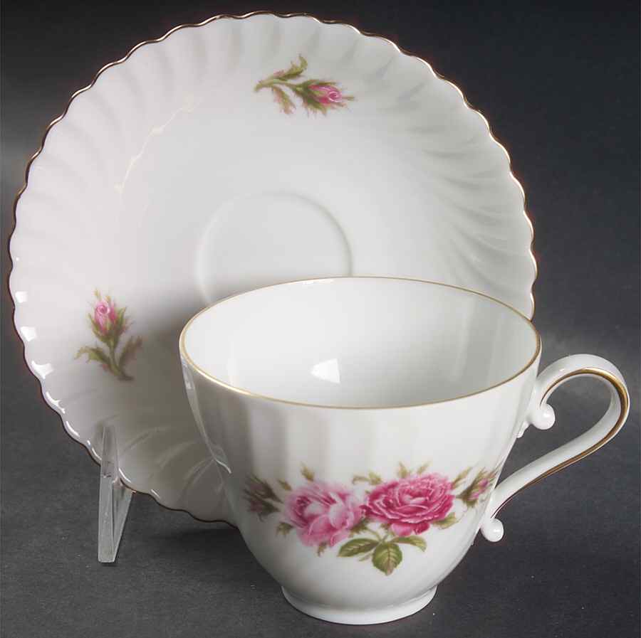Moosrose Flat Cup & Saucer Set by Kaiser-1