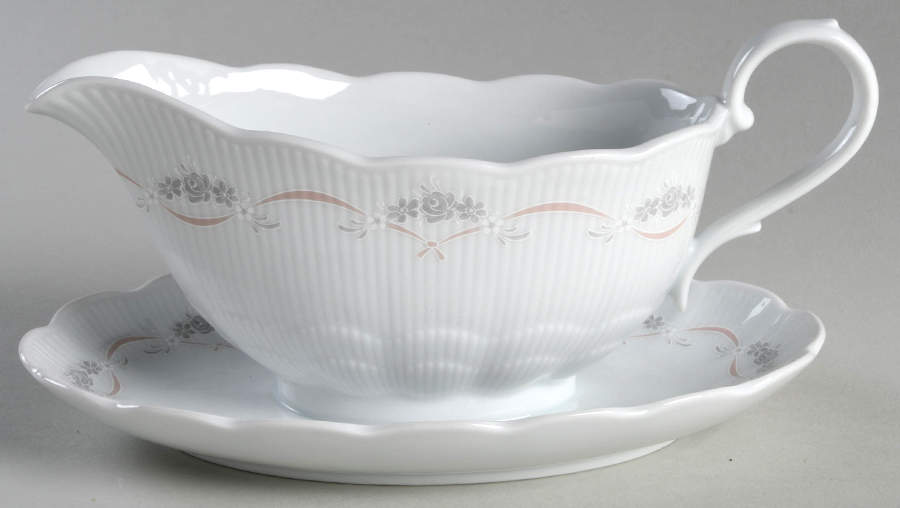 Orleans Gravy Boat with Attached Underplate by Kaiser-1