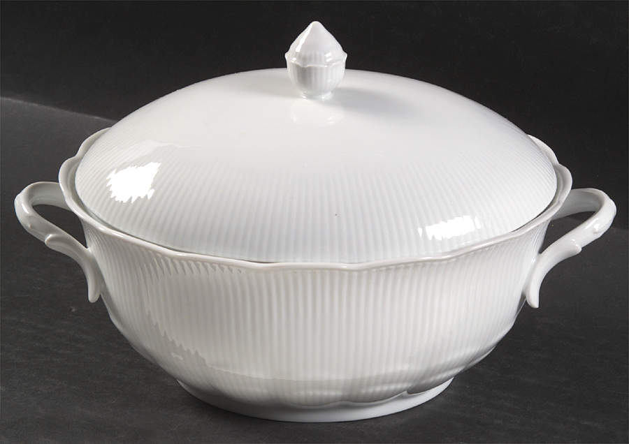 Romantica All White Oval Covered Vegetable by Kaiser-1