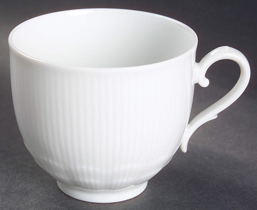 Romantica All White Flat Cup by Kaiser-1