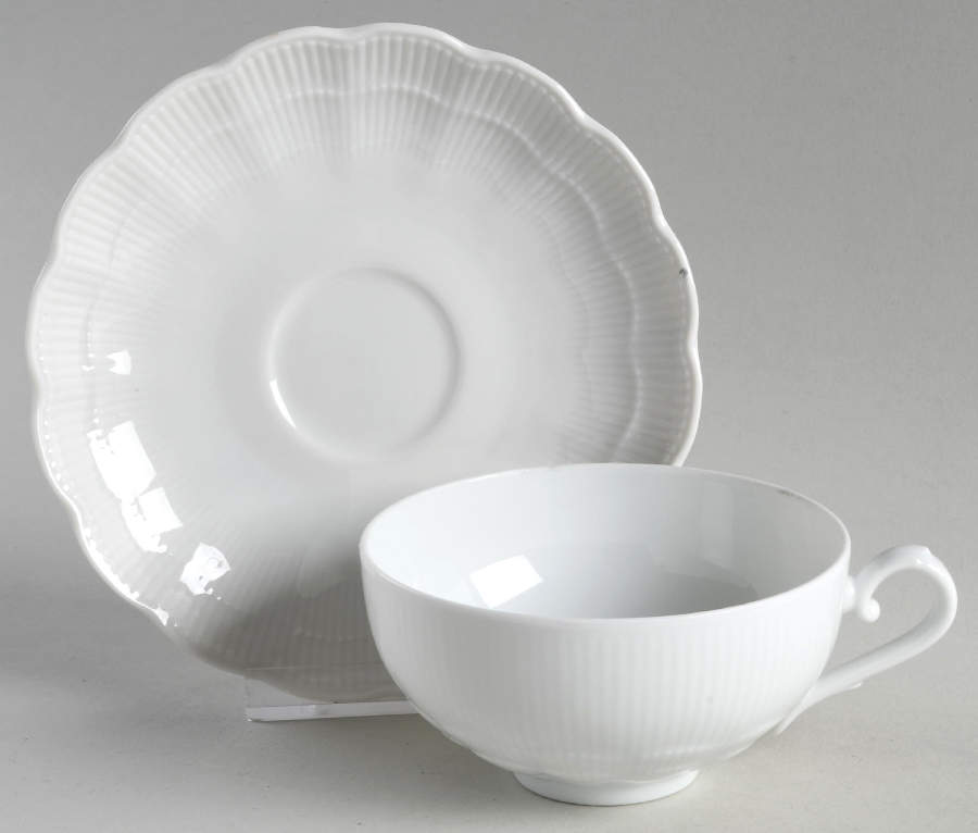 Romantica All White Flat Cup & Saucer Set by Kaiser-1
