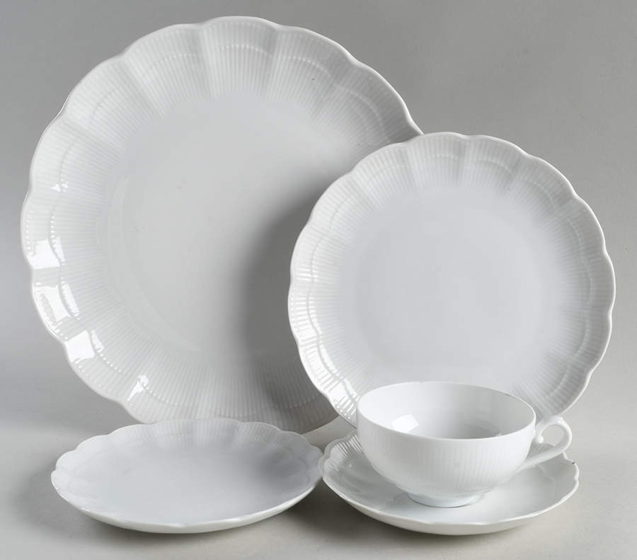 Romantica All White 5 Piece Place Setting by Kaiser-1