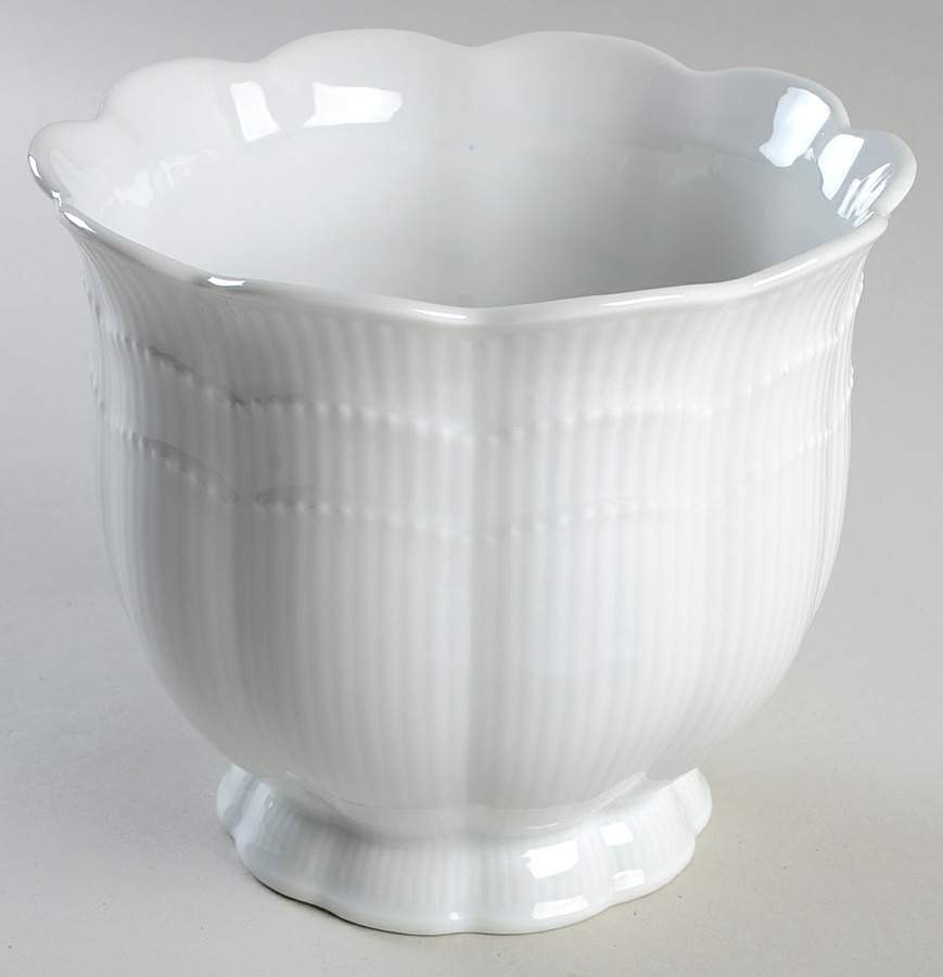 Romantica All White 5" Cachepot by Kaiser-1