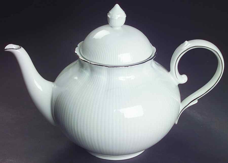 St. Tropez Teapot & Lid by Kaiser-1