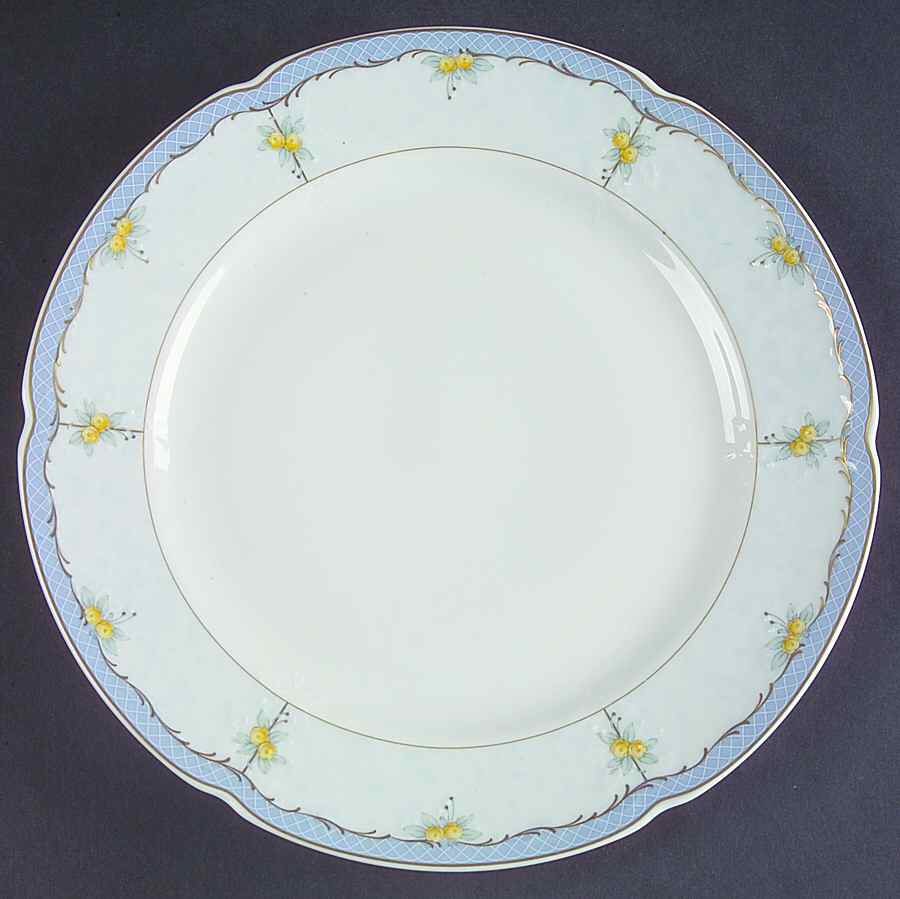 Versailles Dinner Plate by Kaiser-1