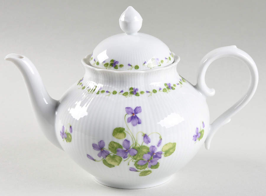 Viola Mini Teapot & Lid by Kaiser-1