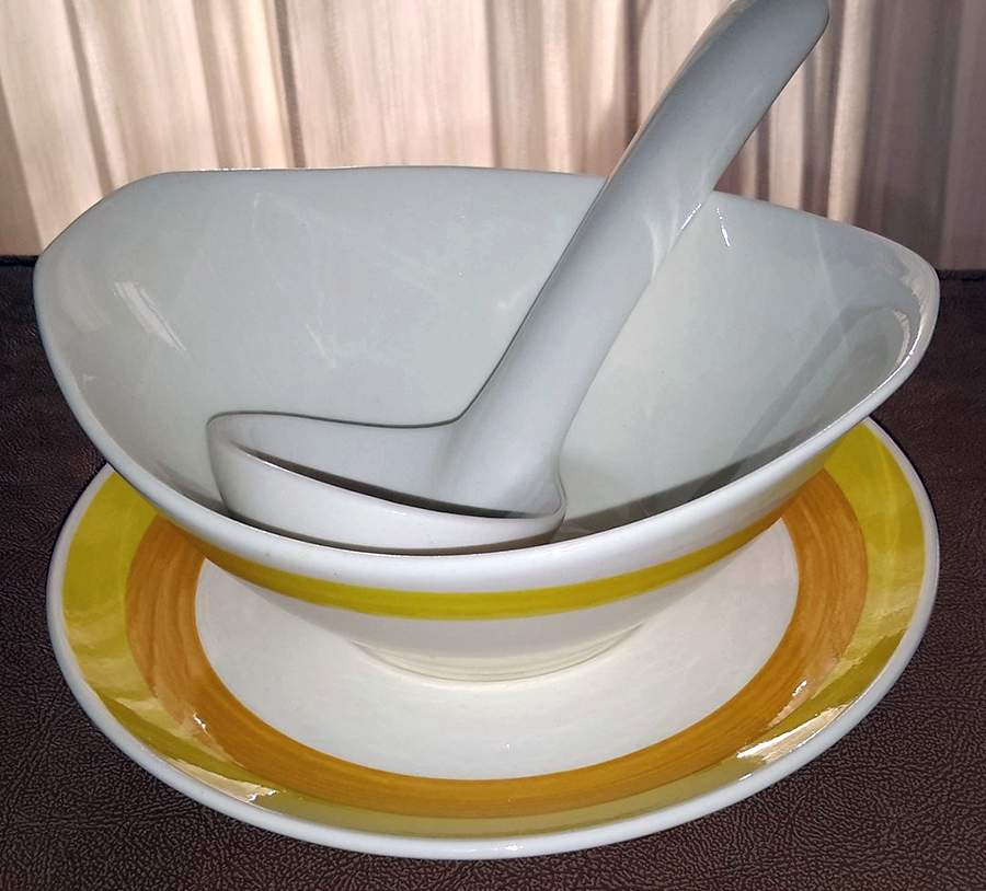 Majolica Orange Gravy Boat & Underplate with Ladle by Kasuga-1