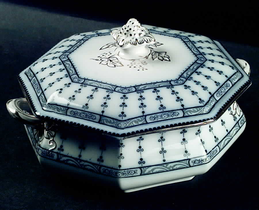 Pompadour Octagonal Covered Vegetable by Keeling & Co-1