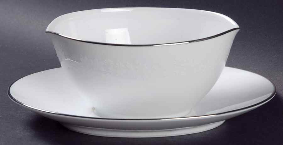 Venetian Lace Gravy Boat with Attached Underplate by Kenmark-1