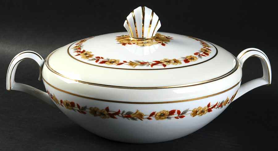 Serenade (Japan) Round Covered Vegetable by Kent (Japan)-1