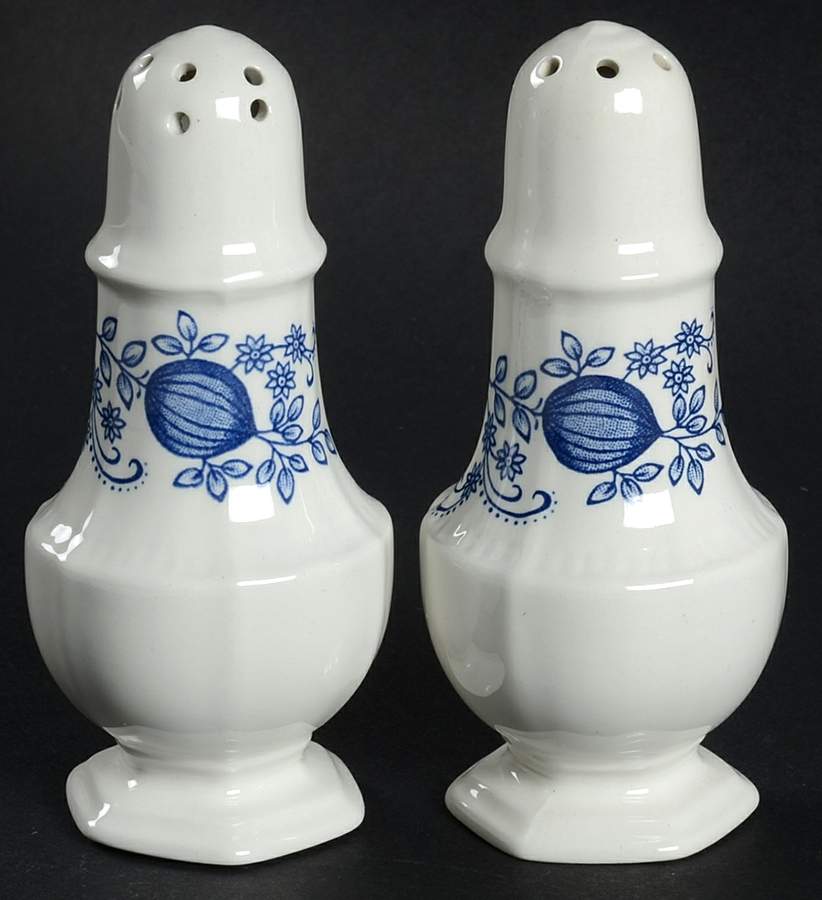 Coventry Blue Salt & Pepper Set by Kensington Staffords-1