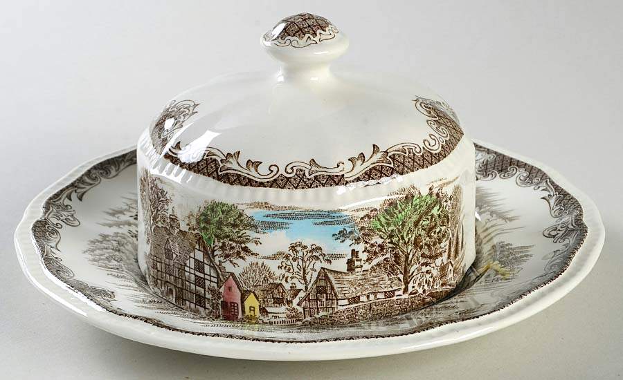 Shakespeare's Sonnets Round Covered Butter by Kensington Staffords-1