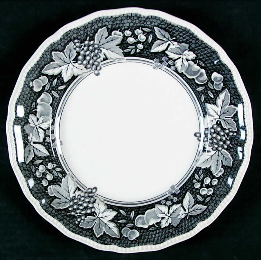 Somerset Black Dinner Plate by Kensington Staffords-1