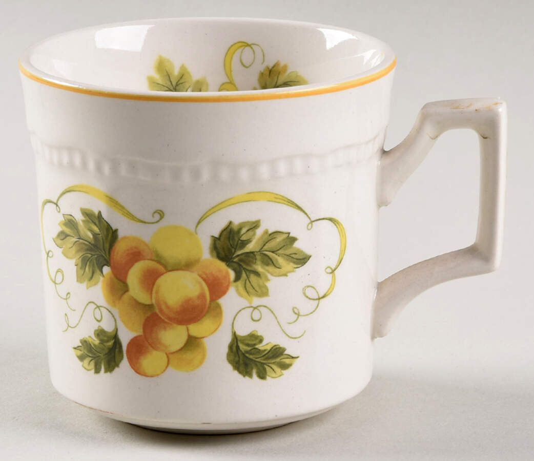 Sussex Flat Cup by Kensington Staffords-1