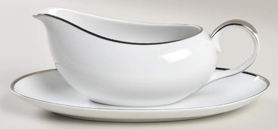 First Love Gravy Boat & Underplate/Relish by King's Court-1