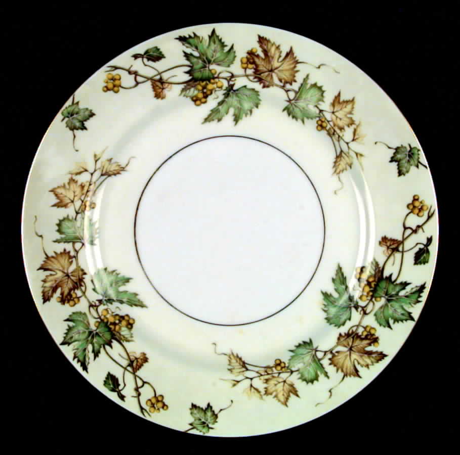 Gold Oak Dinner Plate by King's Court-1
