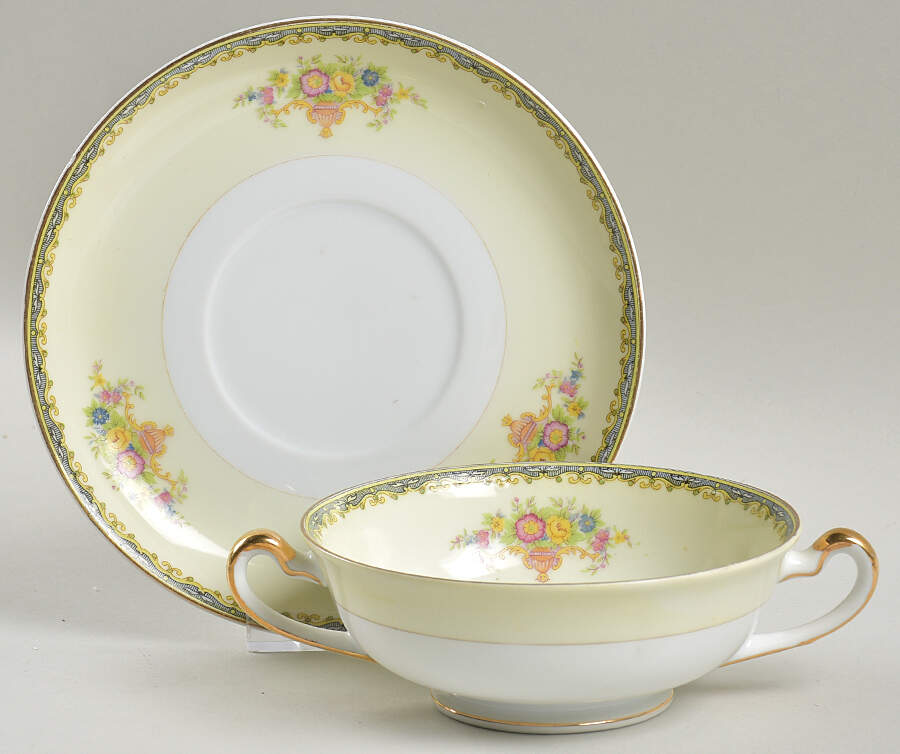 KIK12 Footed Cream Soup Bowl & Saucer Set by Kikusui-1