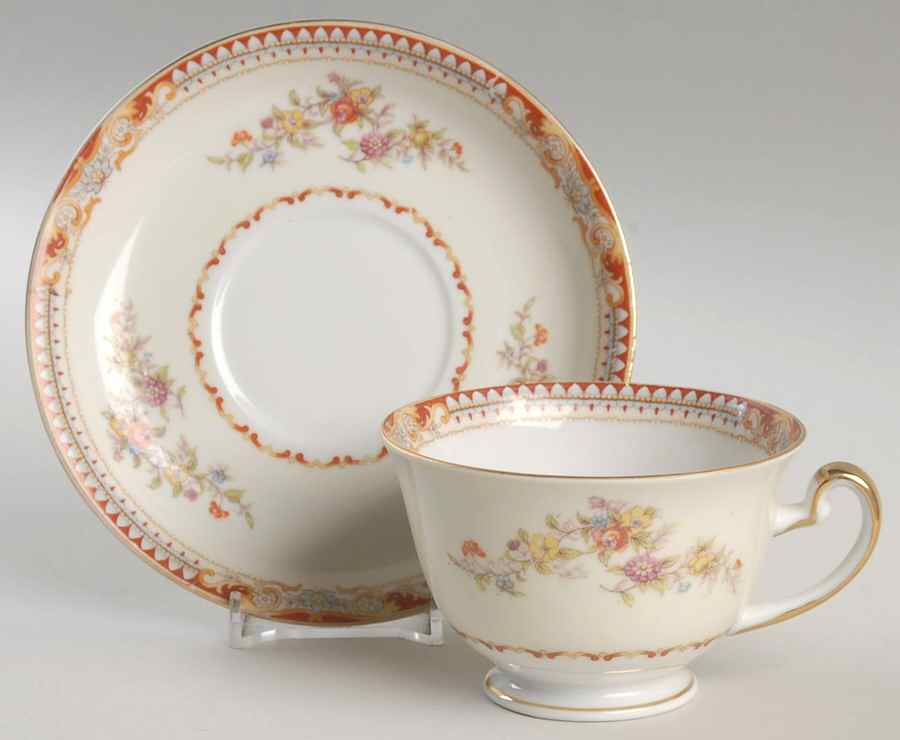 KIK16 Footed Cup & Saucer Set by Kikusui-1
