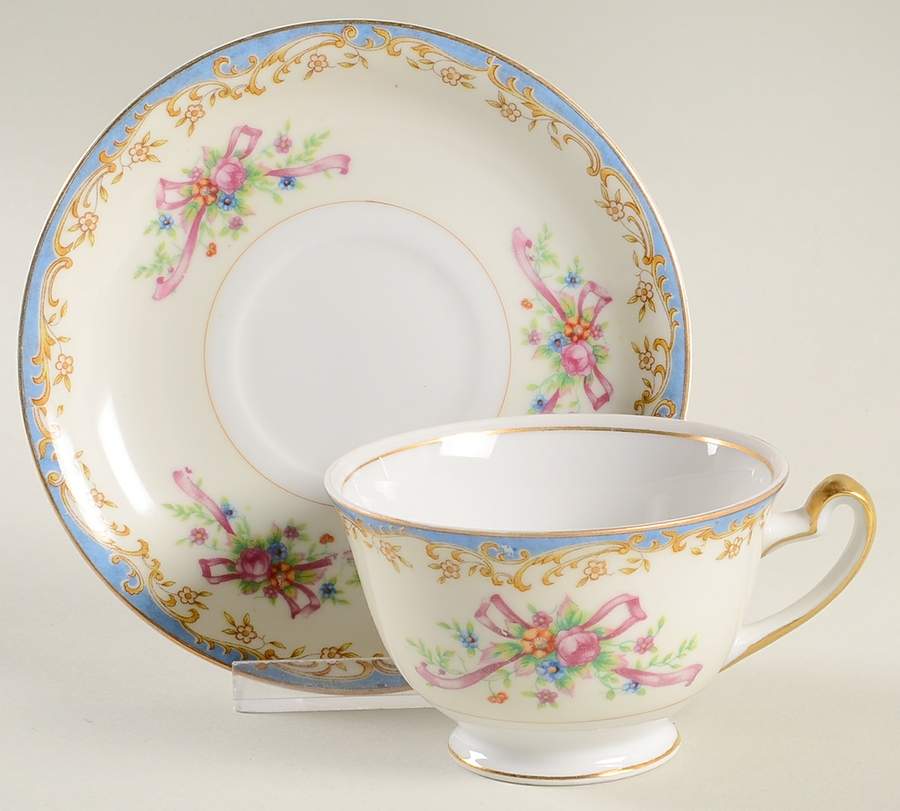 KIK17 Footed Cup & Saucer Set by Kikusui-1
