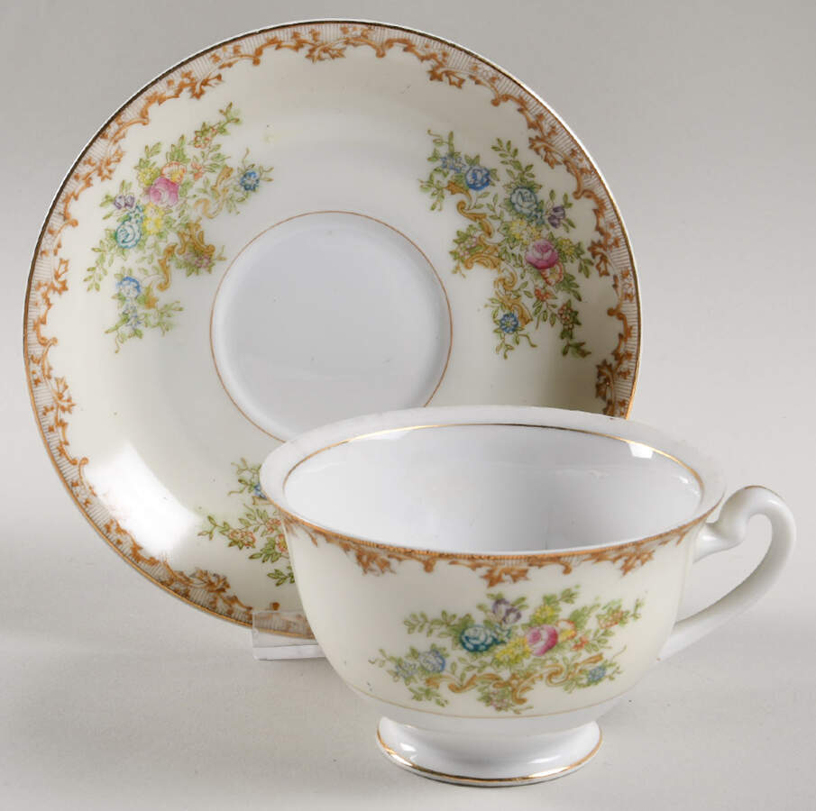 KIK23 Footed Cup & Saucer Set by Kikusui-1