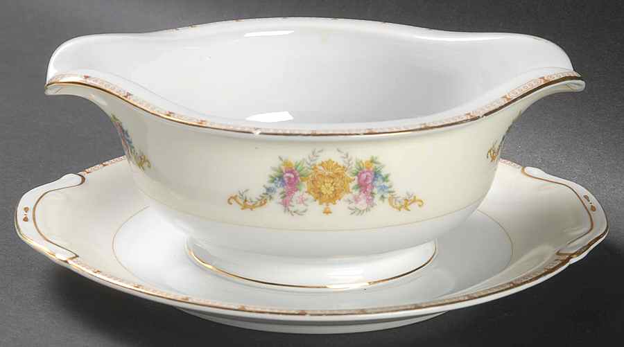 KIK9 Gravy Boat with Attached Underplate by Kikusui-1