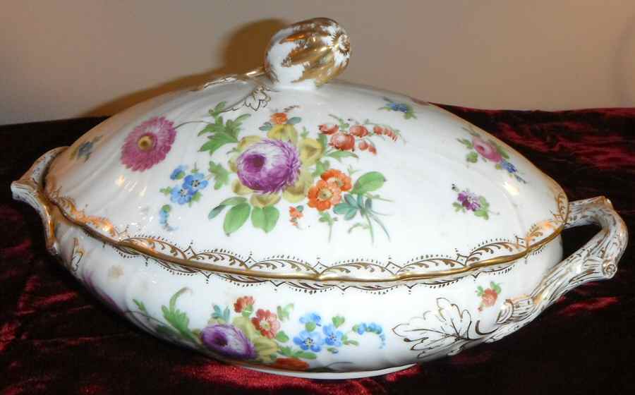 KLE4 Oval Covered Vegetable by Richard Klemm-1