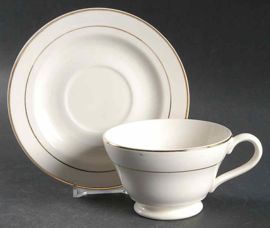 Classic Footed Cup & Saucer Set by Edwin Knowles-1