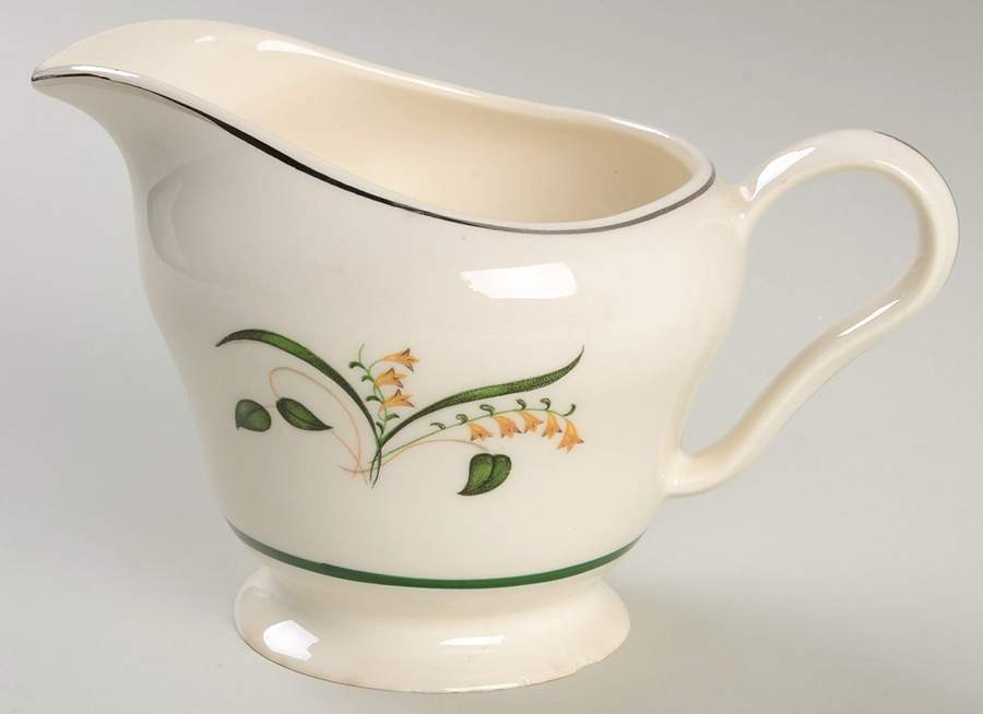 Finlandia Creamer by Edwin Knowles-1