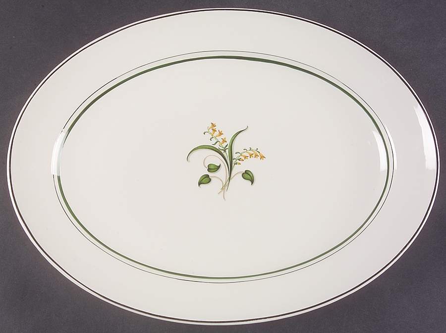 Finlandia 13" Oval Serving Platter by Edwin Knowles-1
