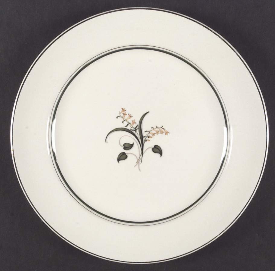 Finlandia Dinner Plate by Edwin Knowles-1