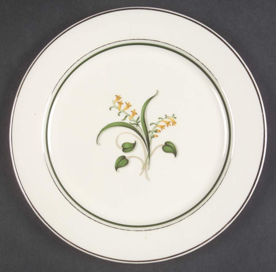 Finlandia Dessert/Pie Plate by Edwin Knowles-1