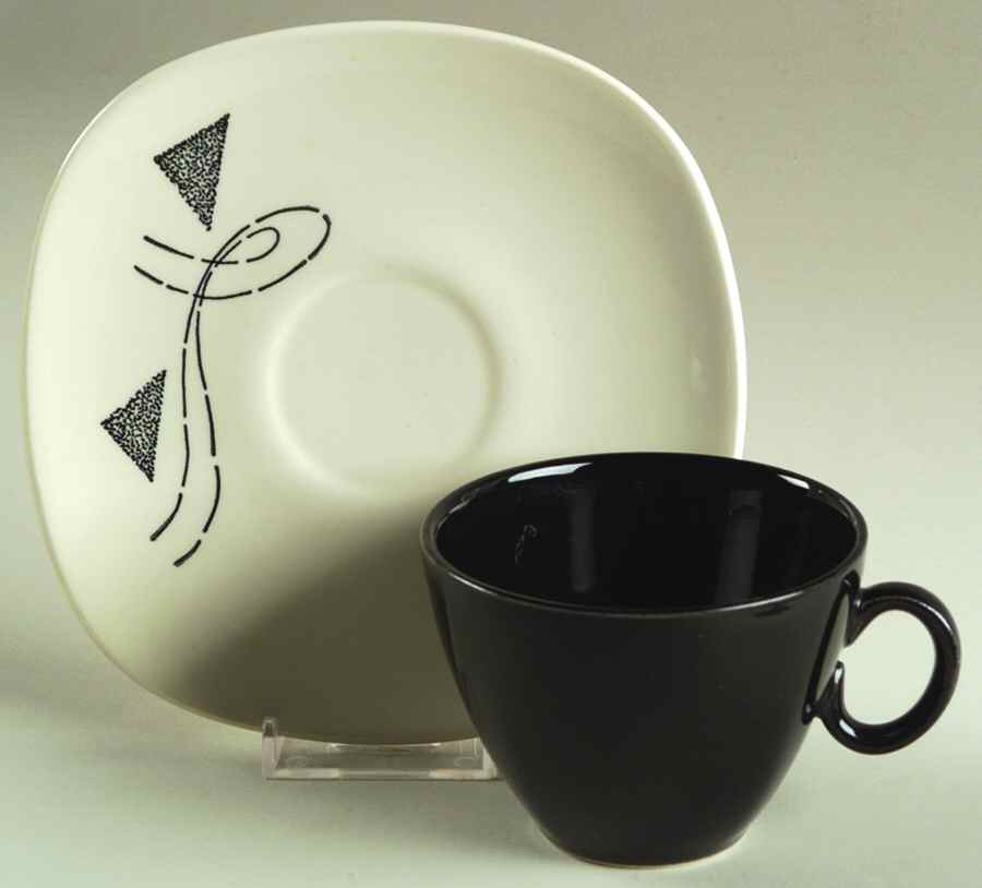 Flair Flat Cup & Saucer Set by Edwin Knowles-1