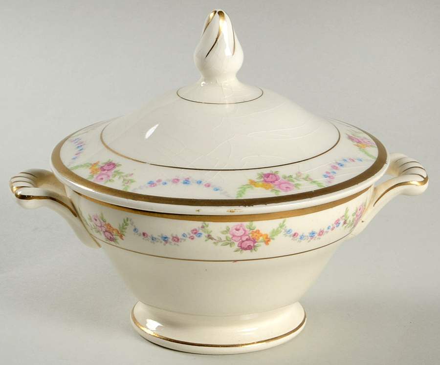 Garland Sugar Bowl & Lid by Edwin Knowles-1