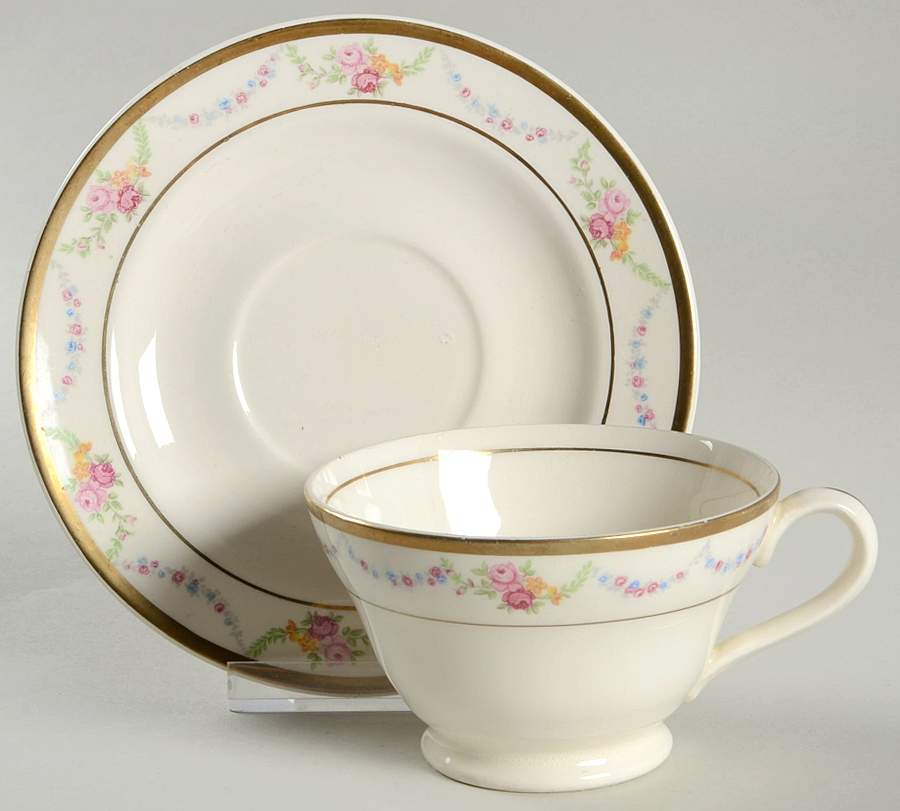 Garland Footed Cup & Saucer Set by Edwin Knowles-1