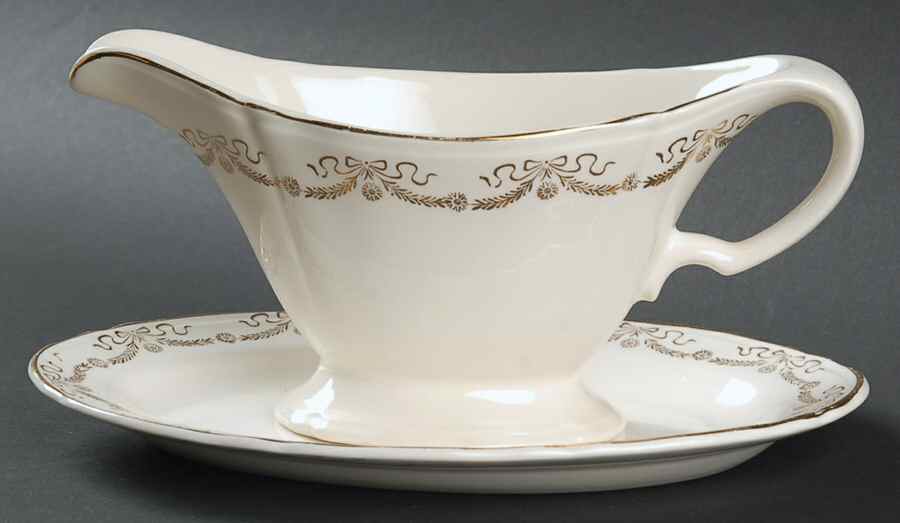 KNO10 Gravy Boat & Underplate/Relish by Edwin Knowles-1