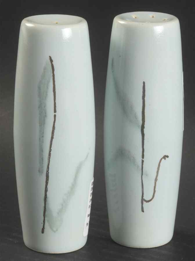 Grass Salt & Pepper Set by Edwin Knowles-1