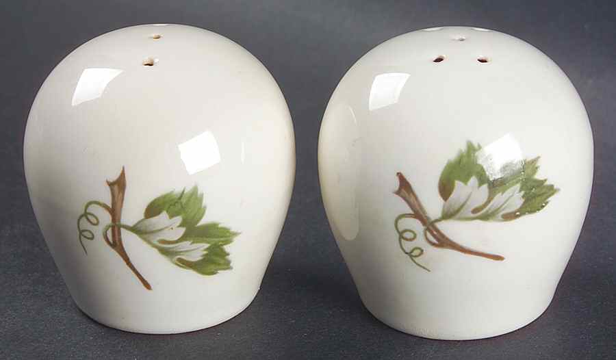 Grapevine Salt & Pepper Set by Edwin Knowles-1