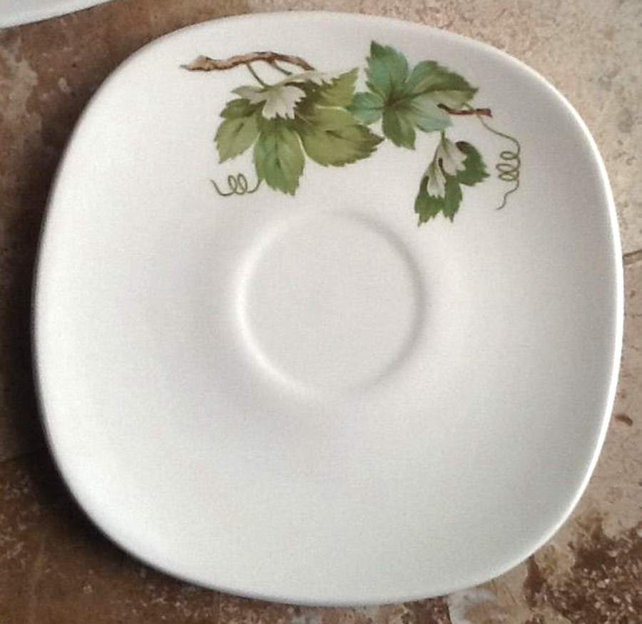 Grapevine Saucer for Flat Cup by Edwin Knowles-1