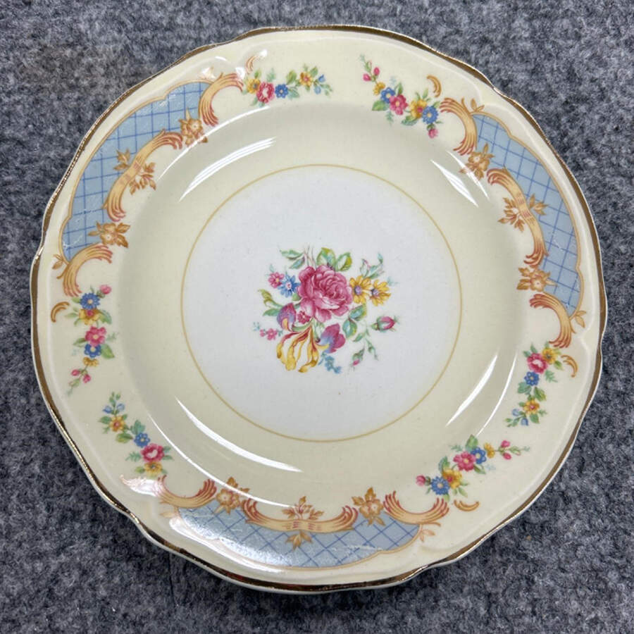 KNO106 Bread & Butter Plate by Edwin Knowles-1