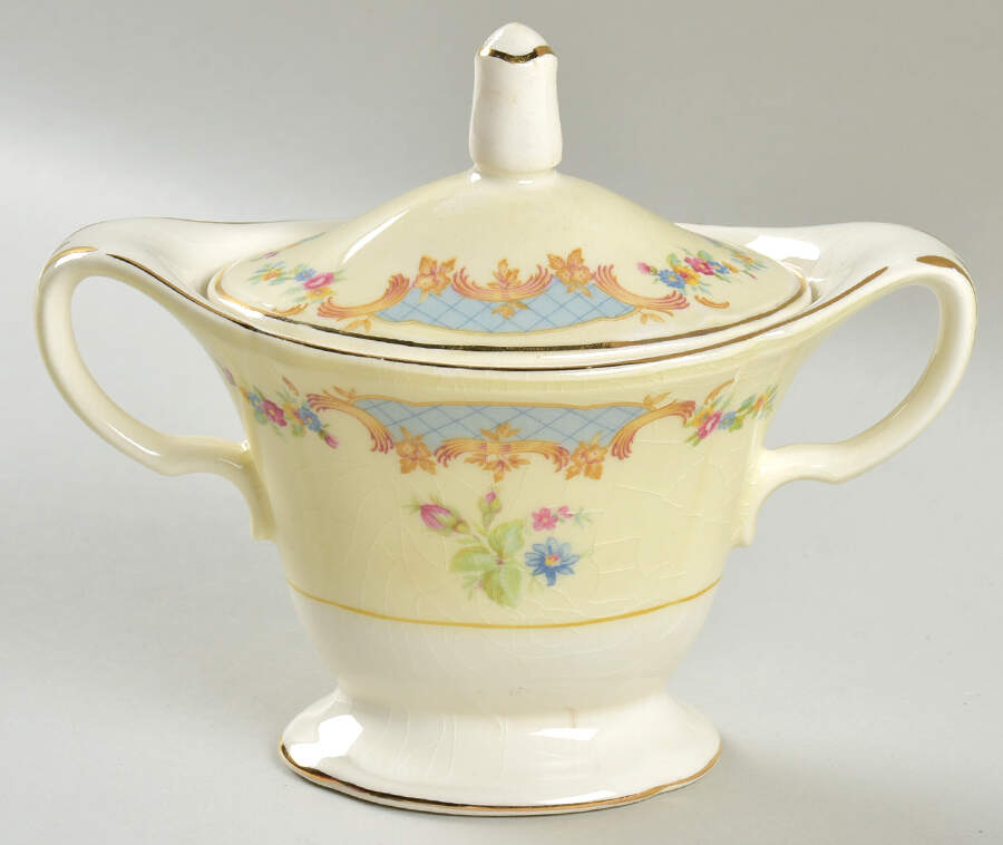 KNO106 Sugar Bowl & Lid by Edwin Knowles-1