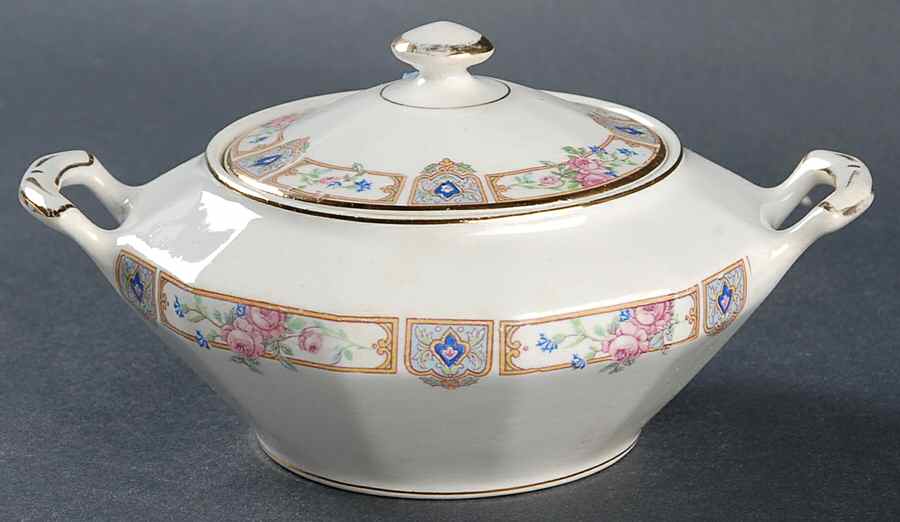 Plaza Sugar Bowl & Lid by Edwin Knowles-1