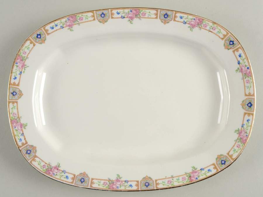 Plaza 11" Oval Serving Platter by Edwin Knowles-1
