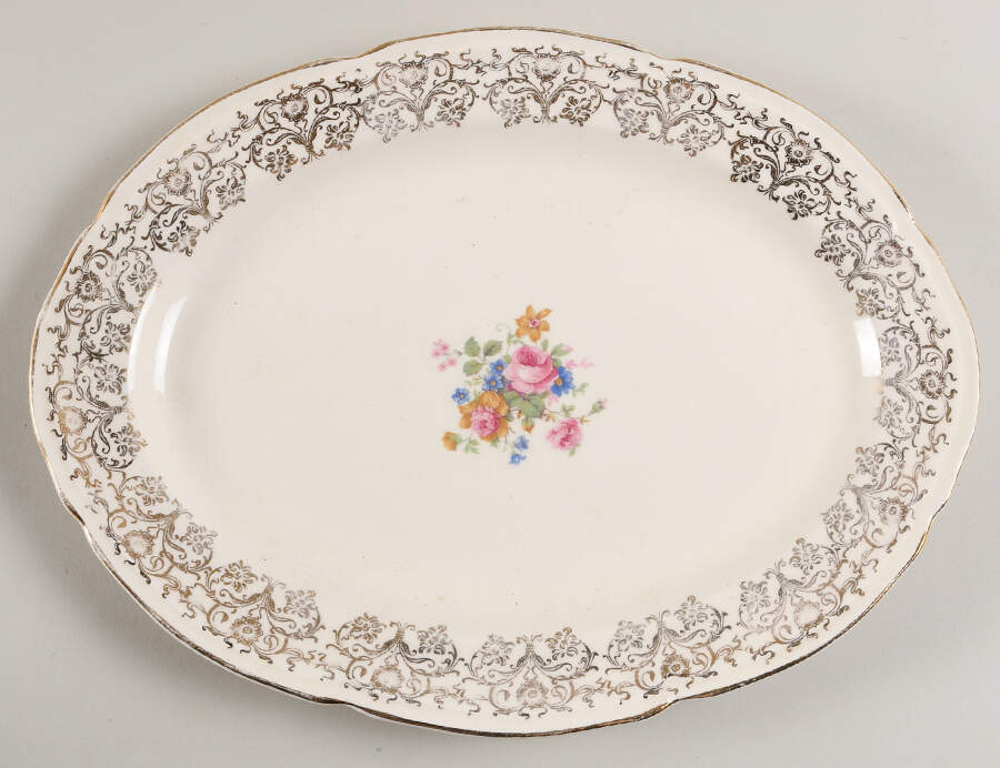 KNO109 11" Oval Serving Platter by Edwin Knowles-1