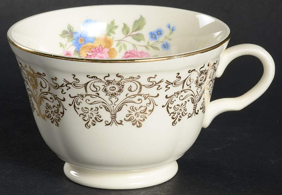 KNO109 Footed Cup by Edwin Knowles-1