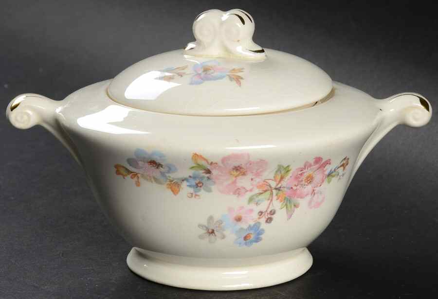 KNO12 Sugar Bowl & Lid by Edwin Knowles-1