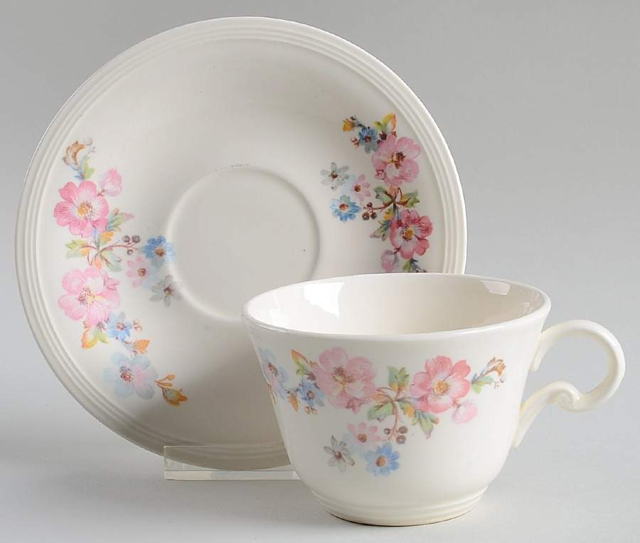 KNO12 Flat Cup & Saucer Set by Edwin Knowles-1