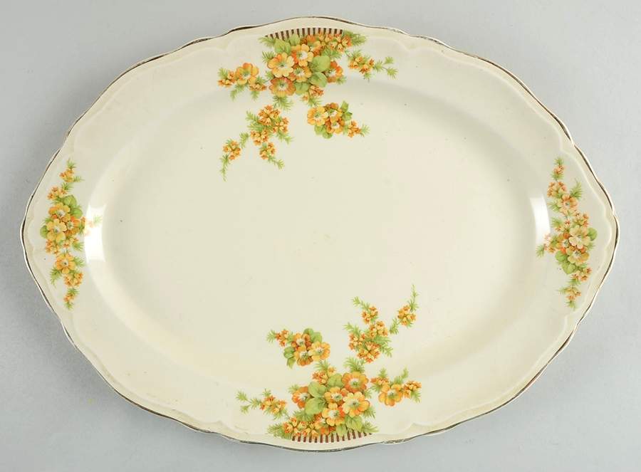 KNO121 15" Oval Serving Platter by Edwin Knowles-1